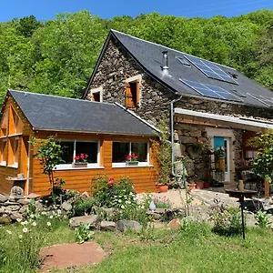 Couette-café Et Table D'hôtes Le Lepadou-bas Saint-Chély-dʼAubrac